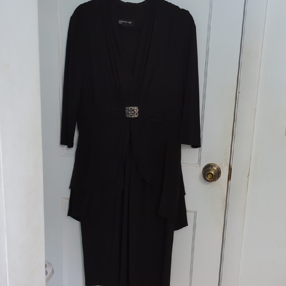 Jones New York Sz 14 Black Draped Long Sleeve Dress with Rhinestone Accent